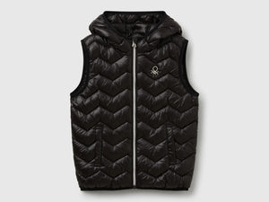 Gilet imbottito con cappuccio