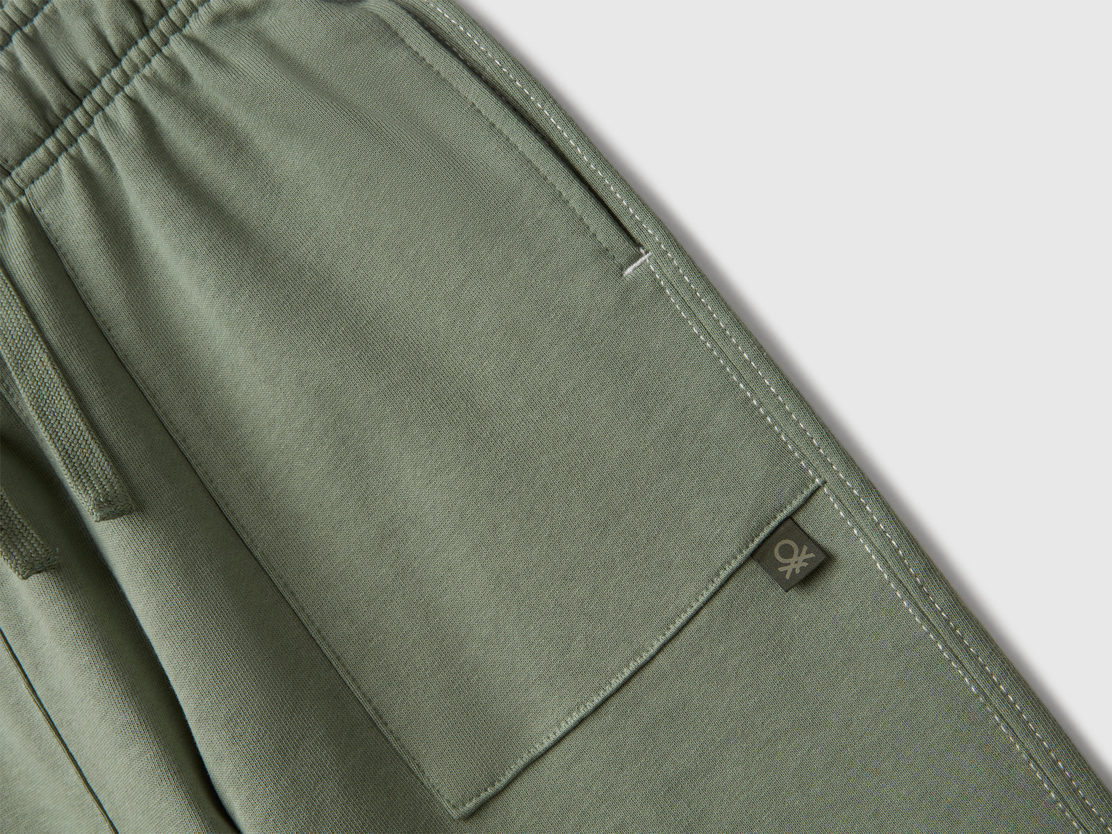 Joggers in puro cotone da bambino verde militare 3 | Benetton Outlet