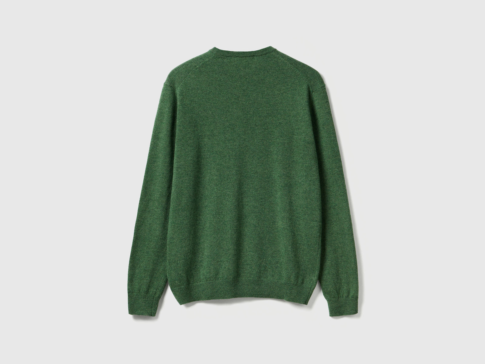 Maglia girocollo mélange in pura lana Merino da uomo verde 2 | Benetton Outlet