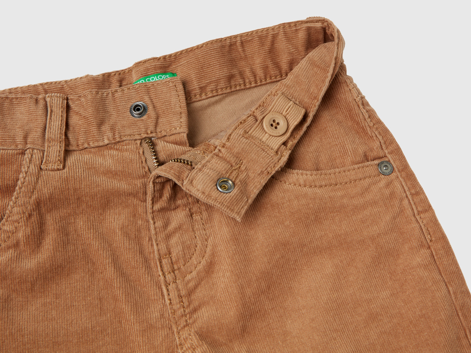 Pantaloni in velluto stretch da bimbo beige 3 | Benetton Outlet