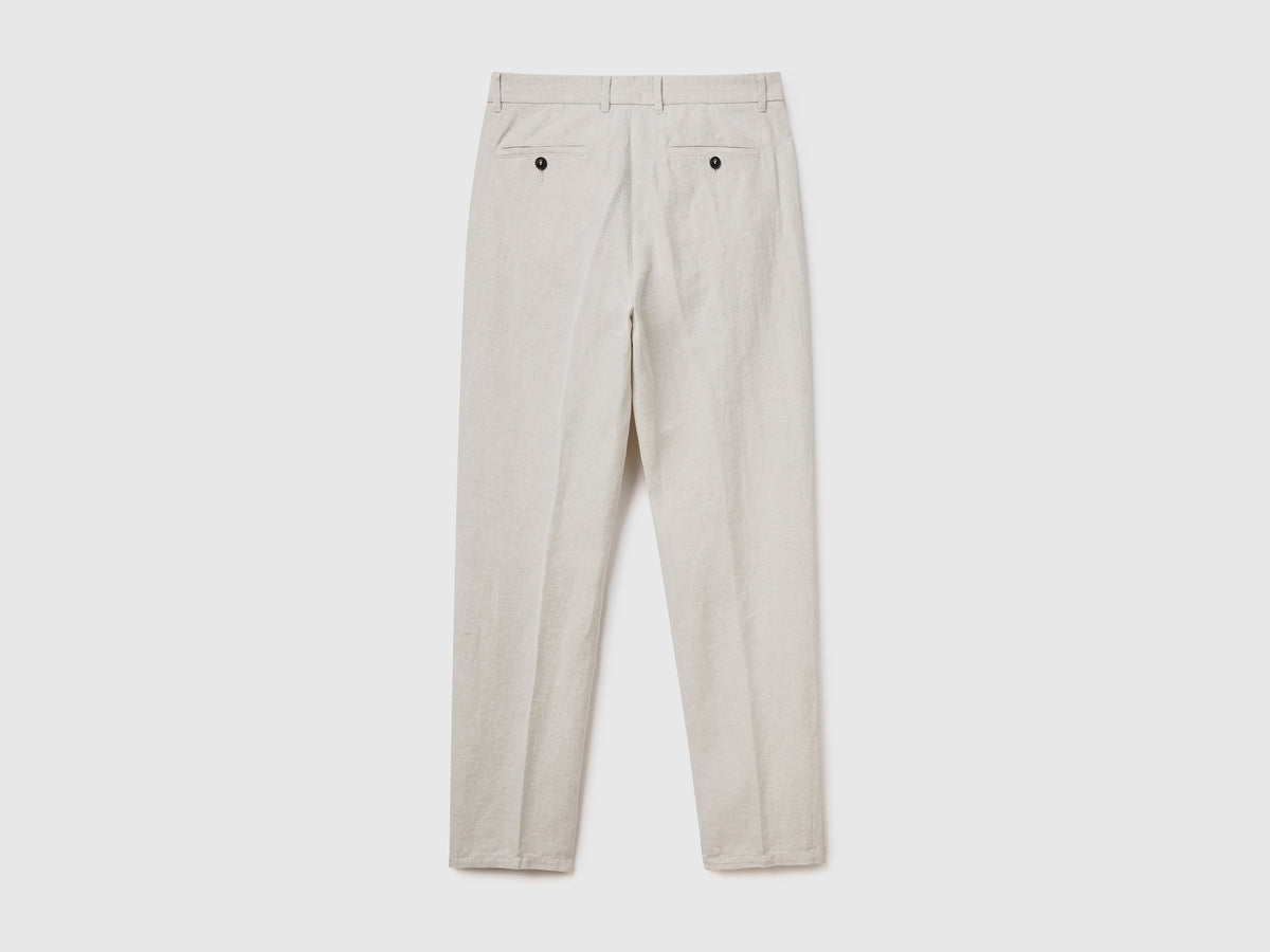 Pantaloni lunghi modello chino in misto cotone e lino