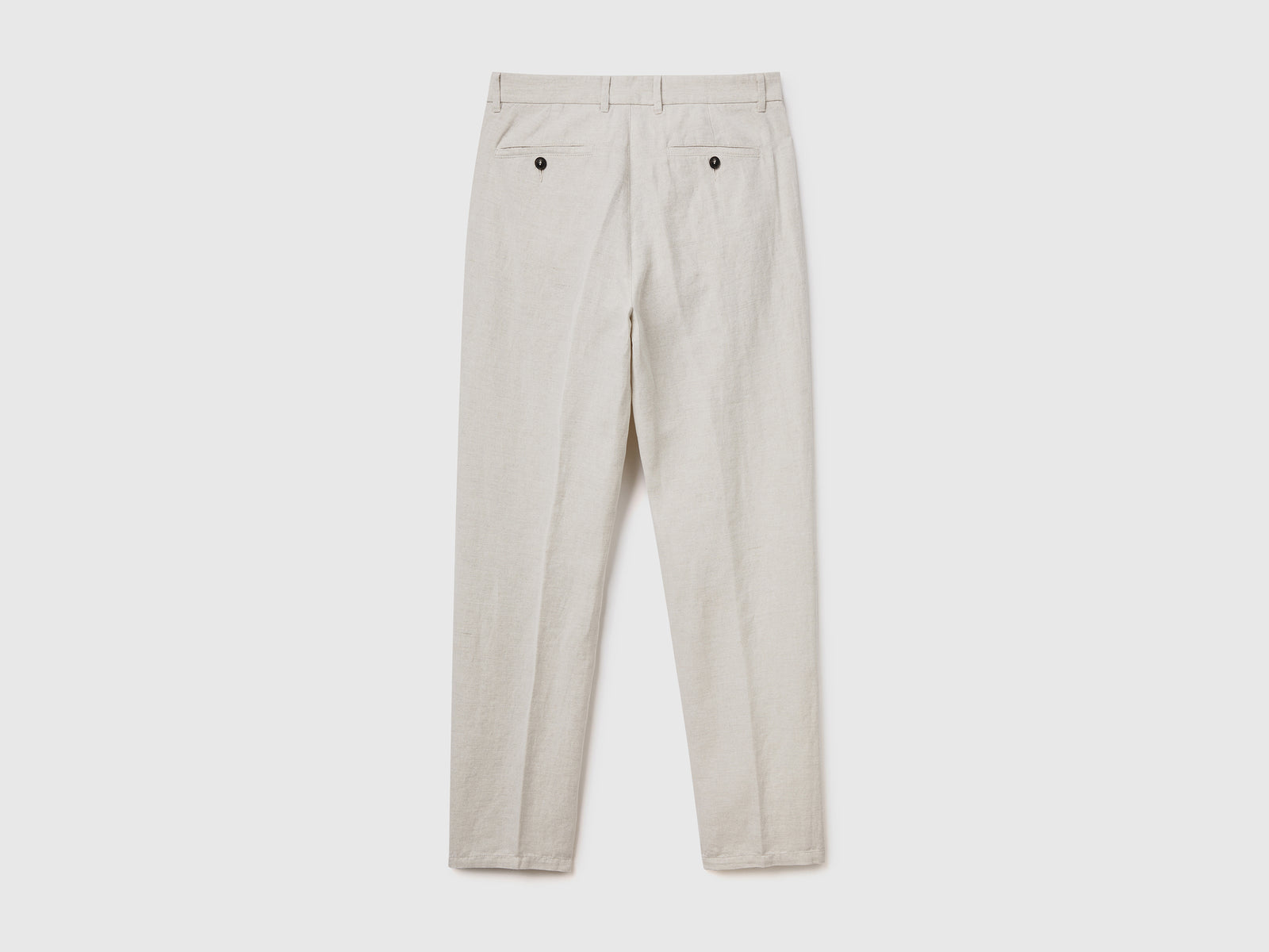 Pantaloni lunghi modello chino in misto cotone e lino da uomo bianco panna 2 | Benetton Outlet