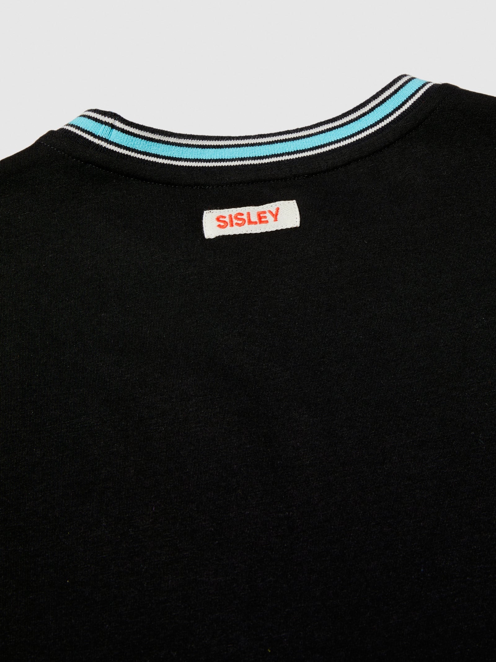 T-shirt con stampa ricamata da bambino nero 2 | Sisley young Outlet