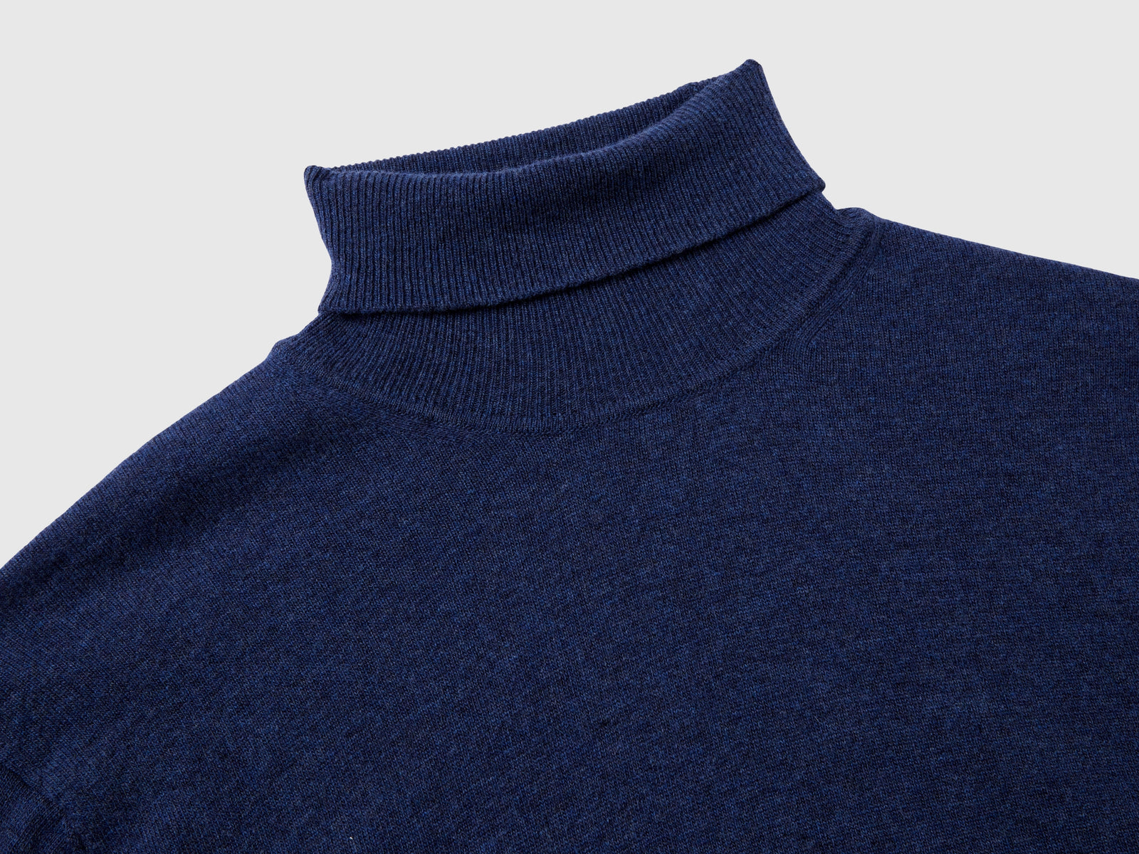 Dolcevita blu in pura lana Merino da uomo avio 3 | Benetton Outlet