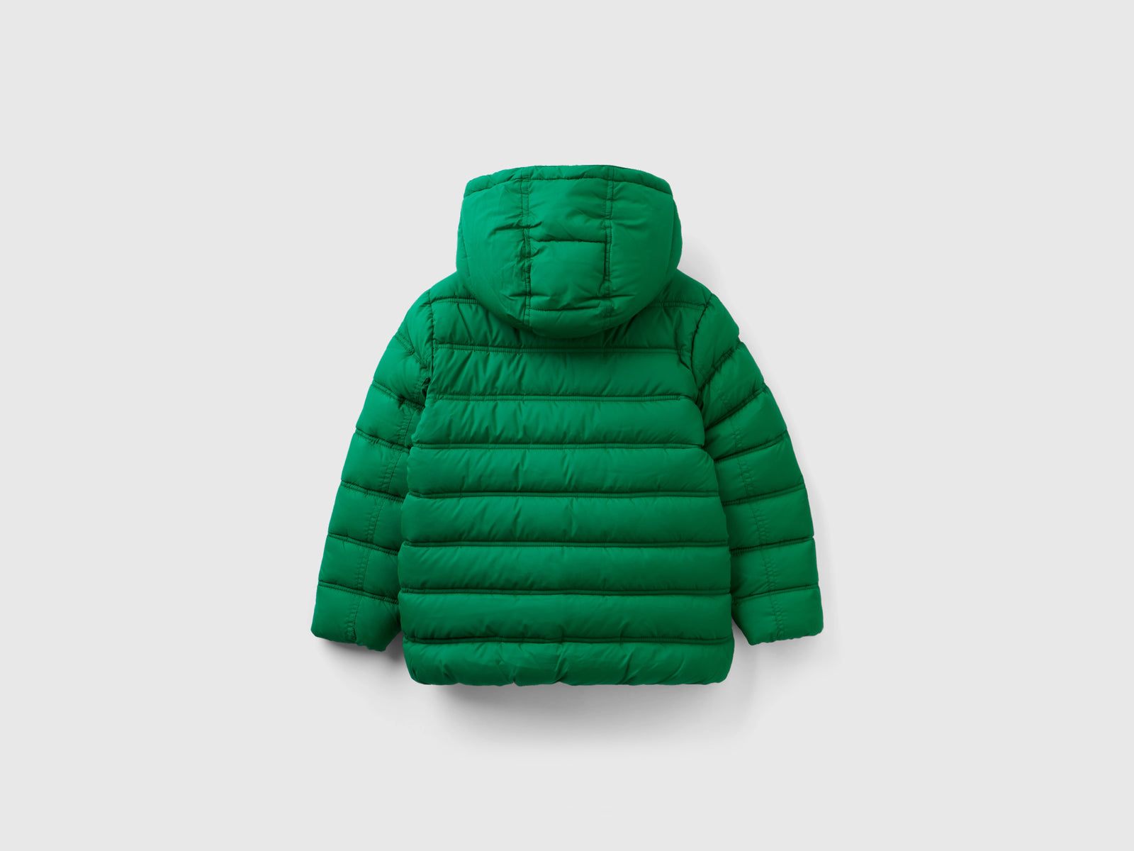 Giubbotto imbottito con cappuccio e logo da bambino verde 2 | Benetton Outlet