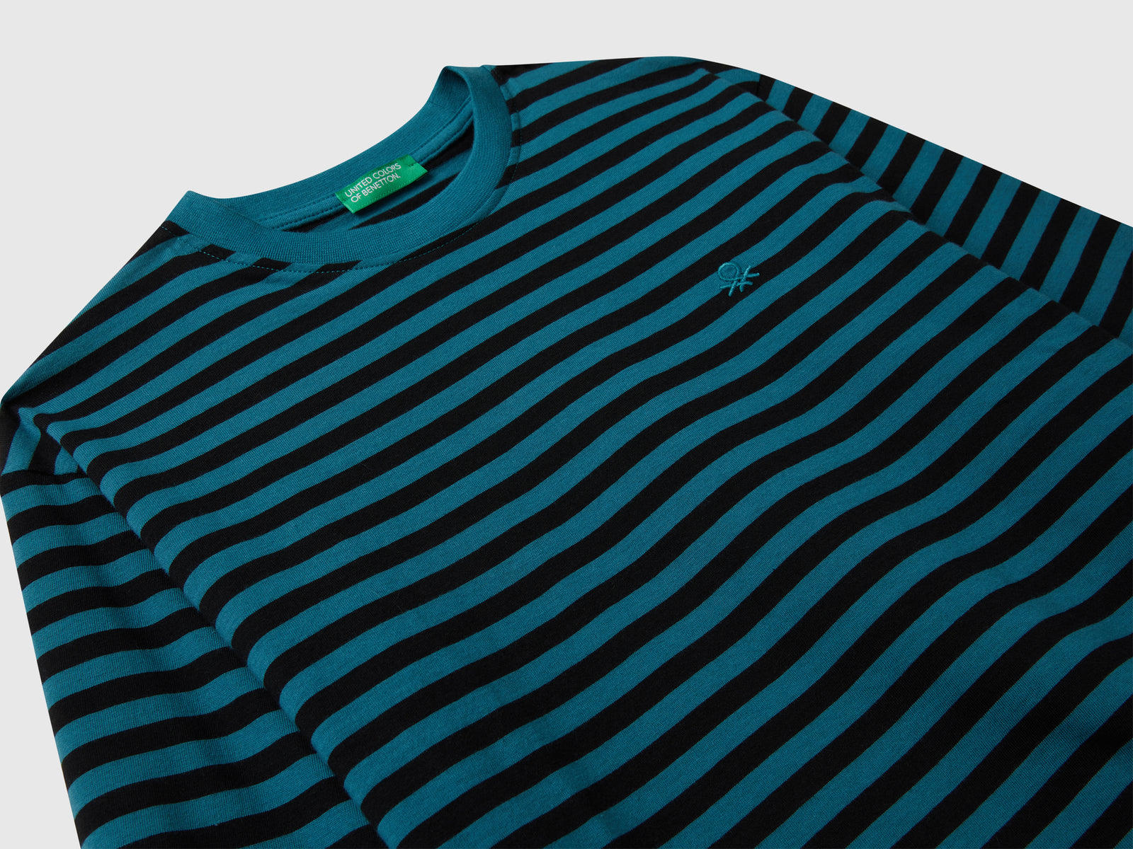 T-shirt manica lunga a righe da bambino blu 3 | Benetton Outlet