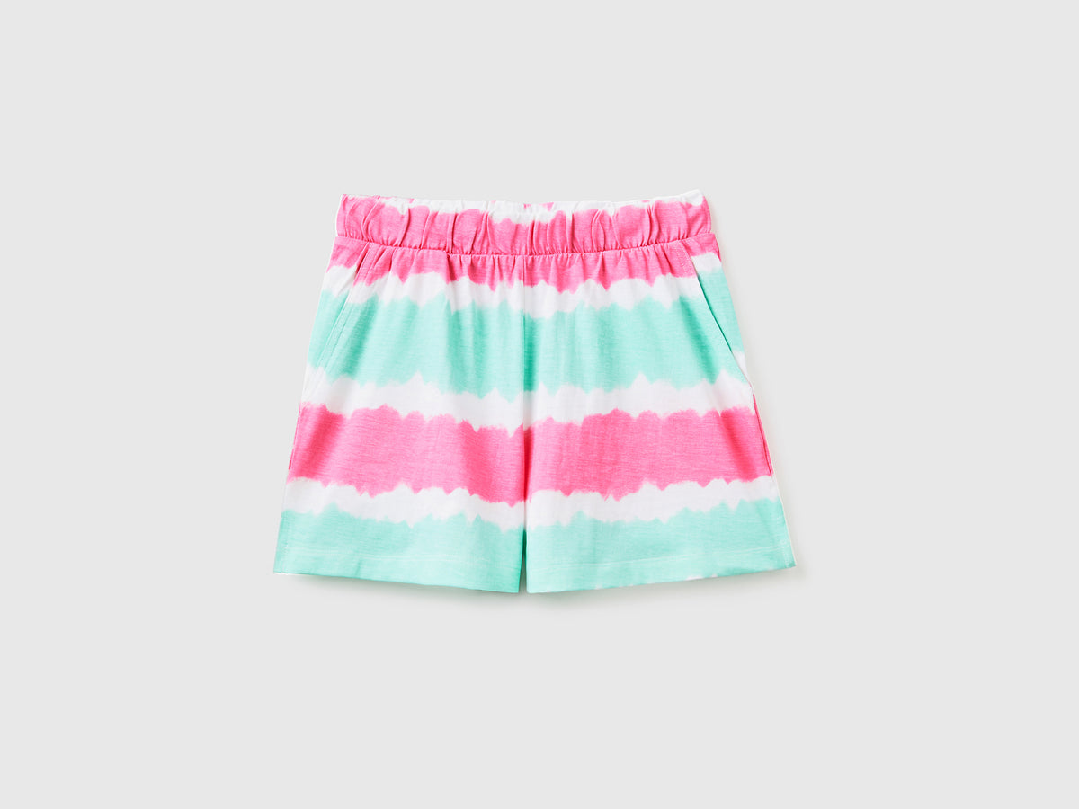Pantaloni corti in puro cotone con stampa effetto tye-dye