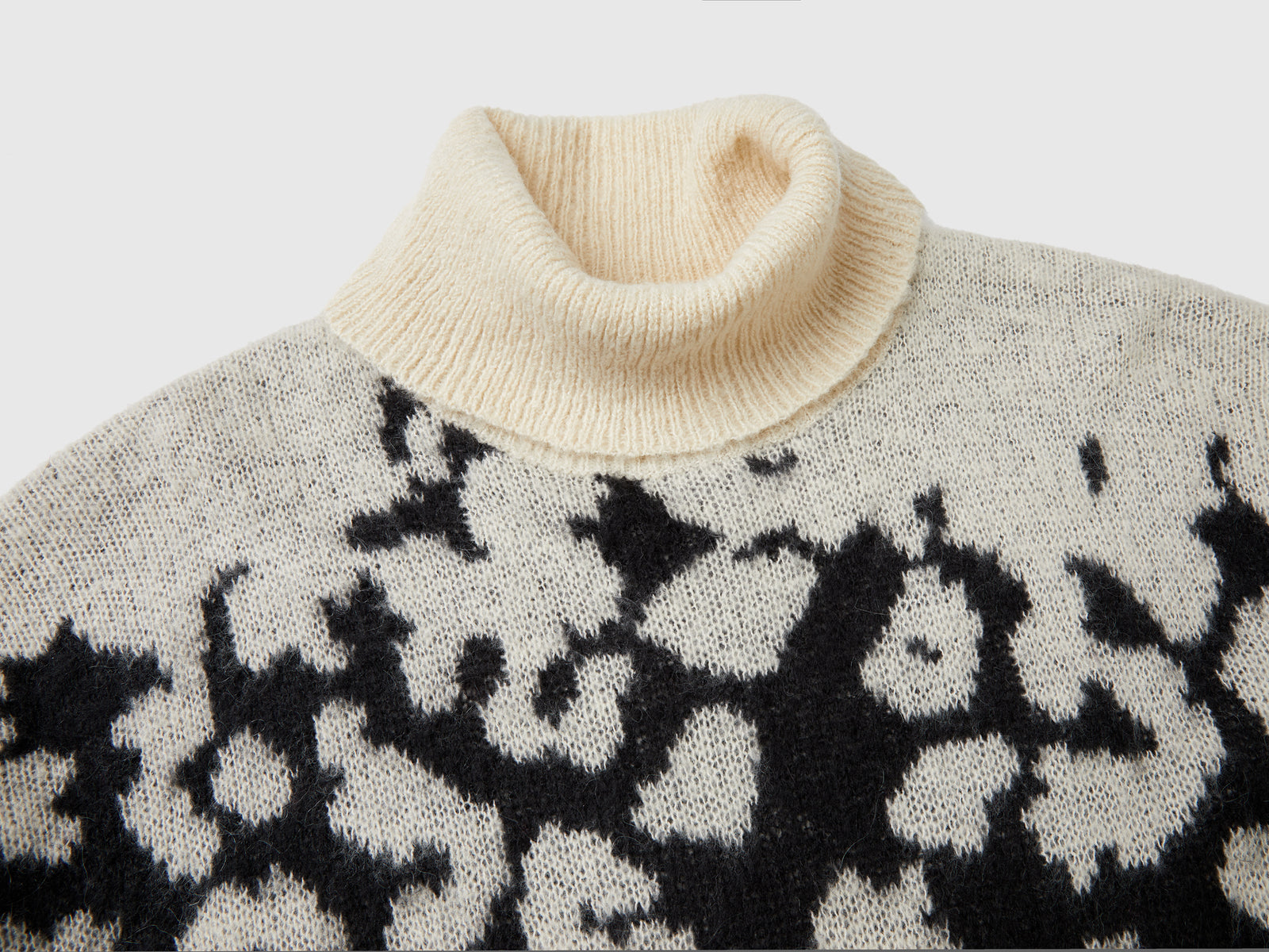 Dolcevita animalier in misto mohair da donna multi-color 3 | Benetton Outlet