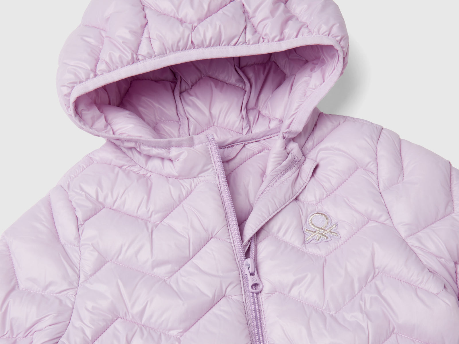 Giubbino imbottito con cappuccio da bimba lilla 3 | Benetton Outlet