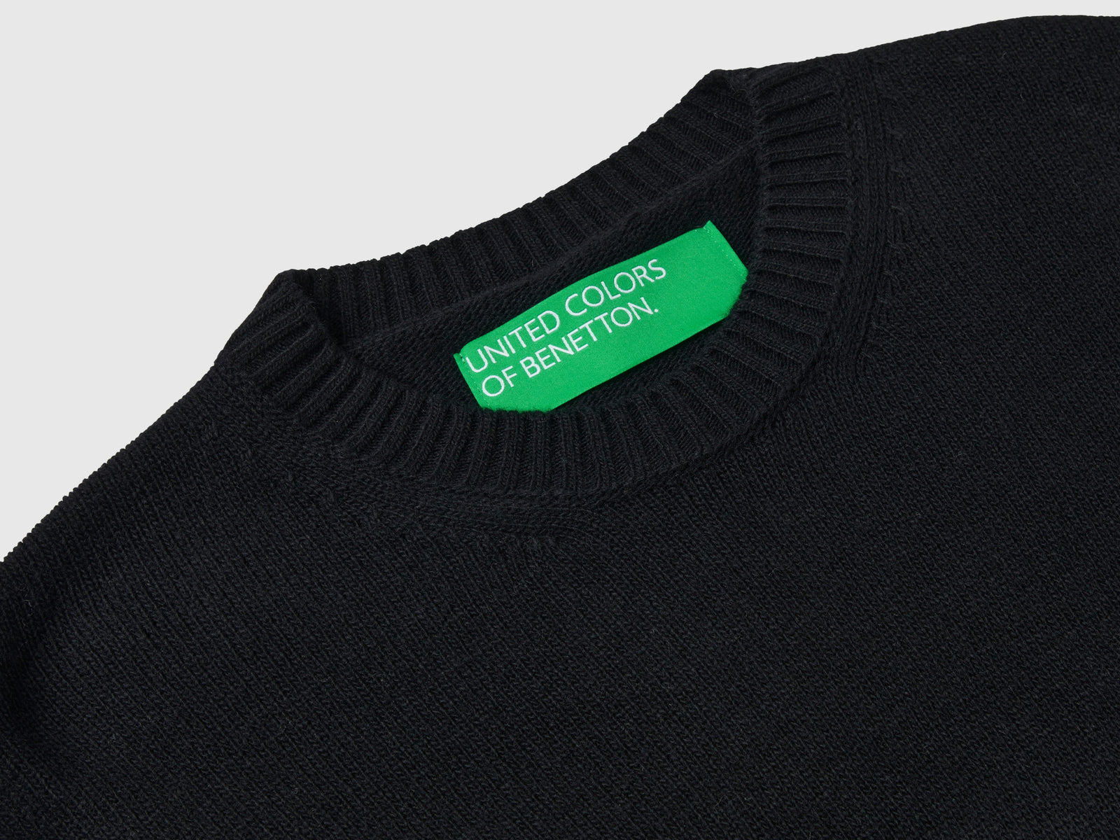 Maglia boxy fit in misto lana da donna nero 3 | Benetton Outlet