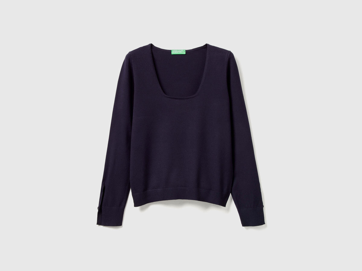 Maglia con scollo quadrato