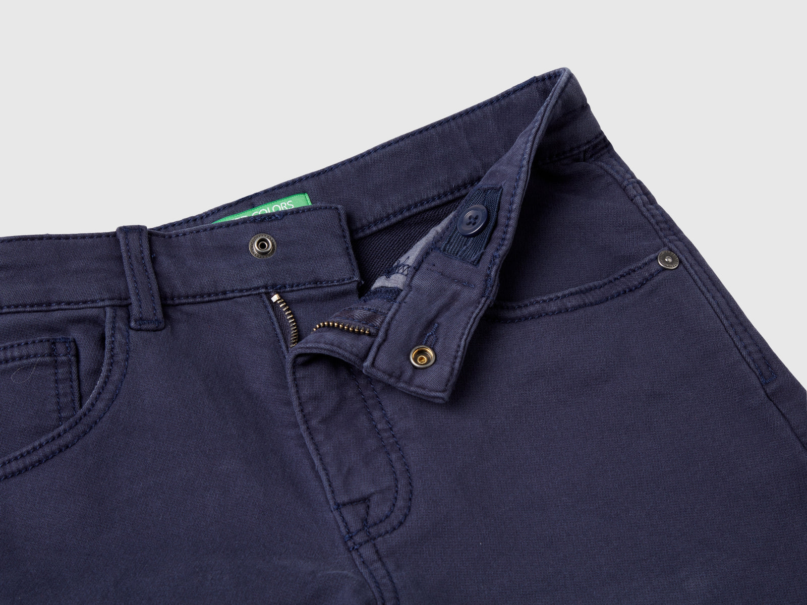 Bermuda slim fit da bambino blu scuro 3 | Benetton Outlet