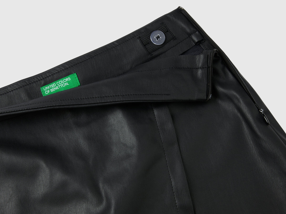 Pantaloni in tessuto spalmato