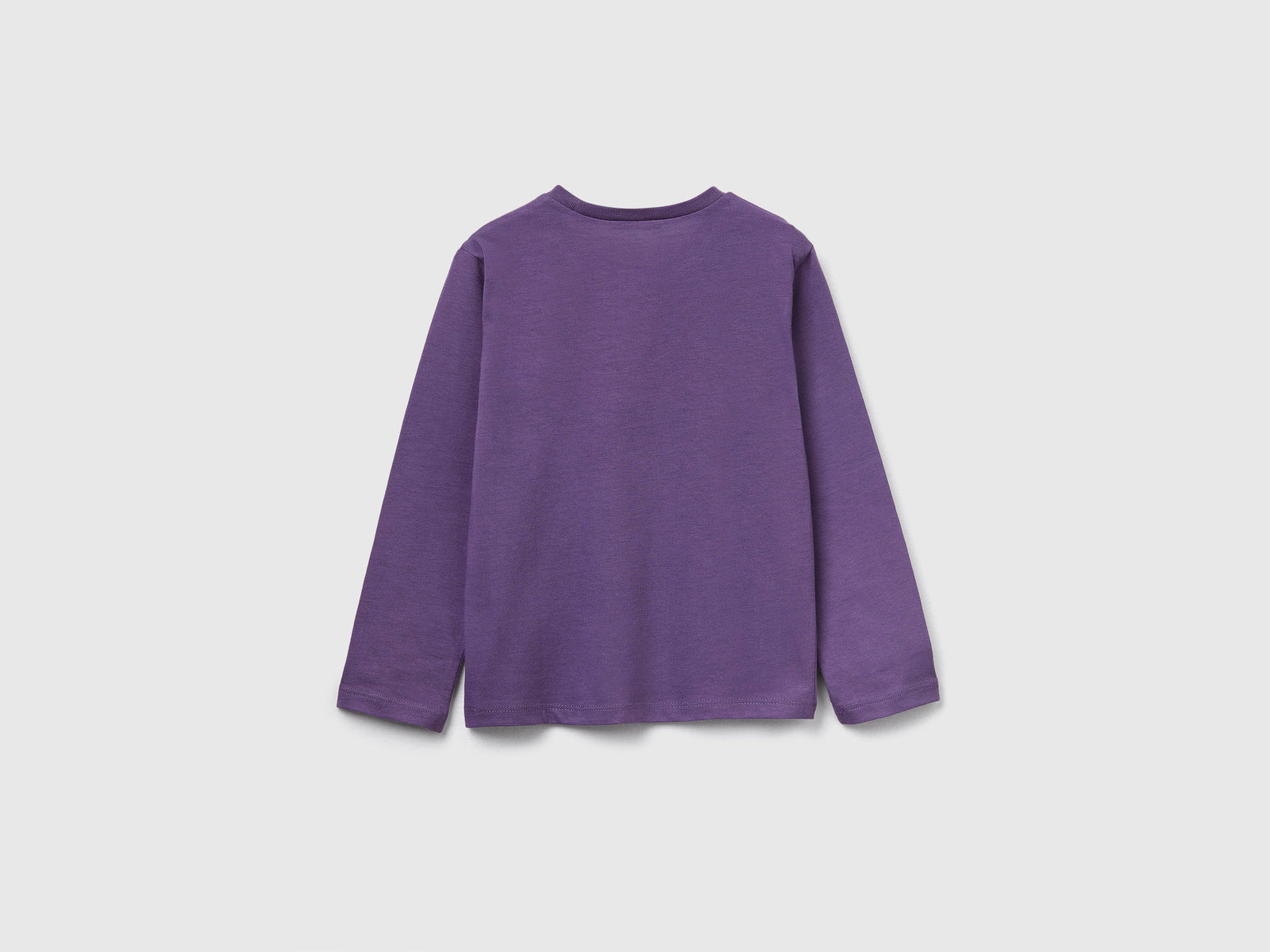 Maglietta regular fit con stampa da bimba viola 2 | Benetton Outlet