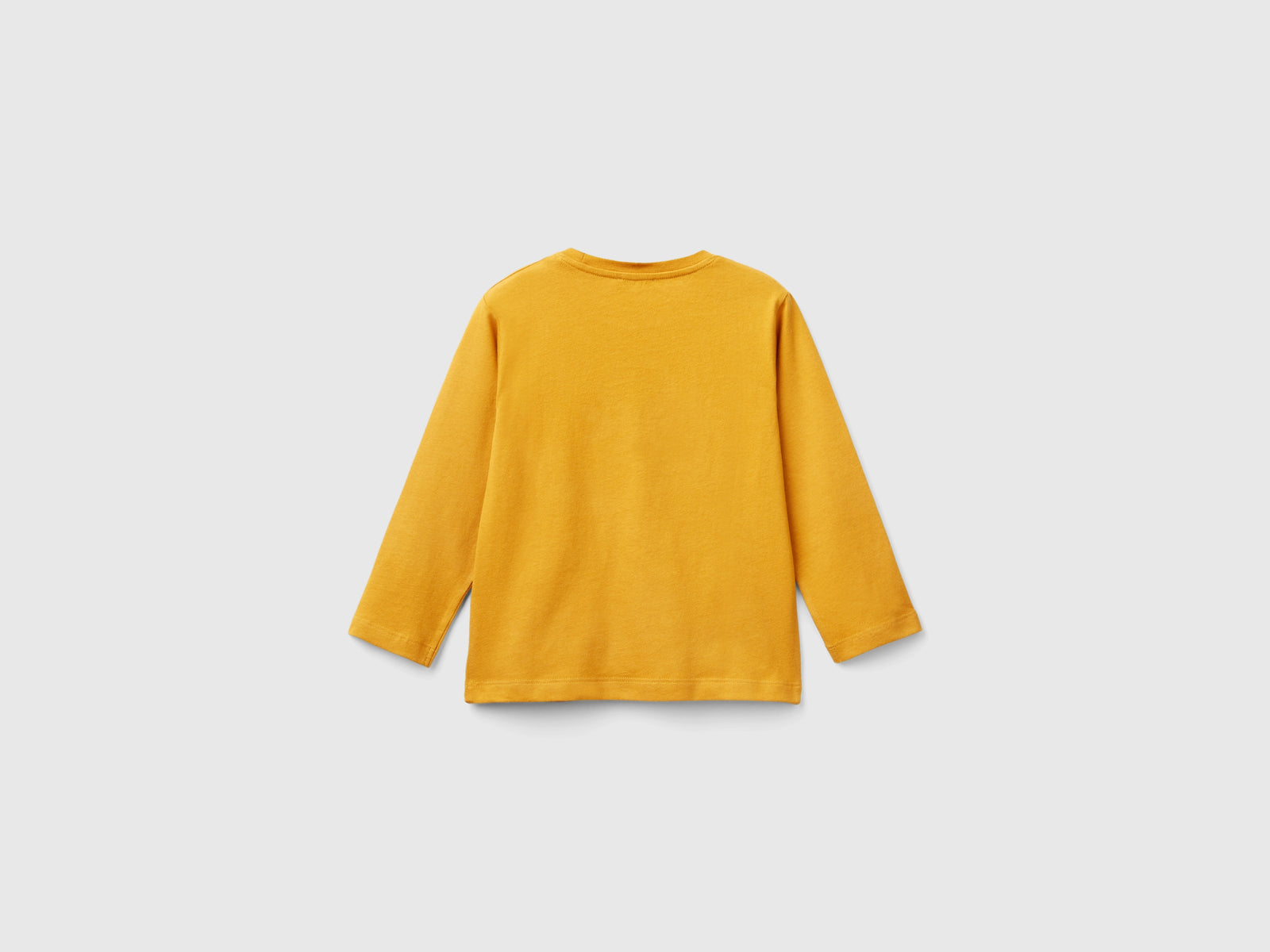 T-shirt con ricamo logo in cotone bio da bimbo senape 2 | Benetton Outlet