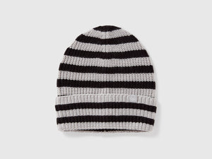 Cappellino in maglia a righe