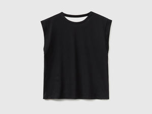 T-shirt girocollo smanicata in puro cotone