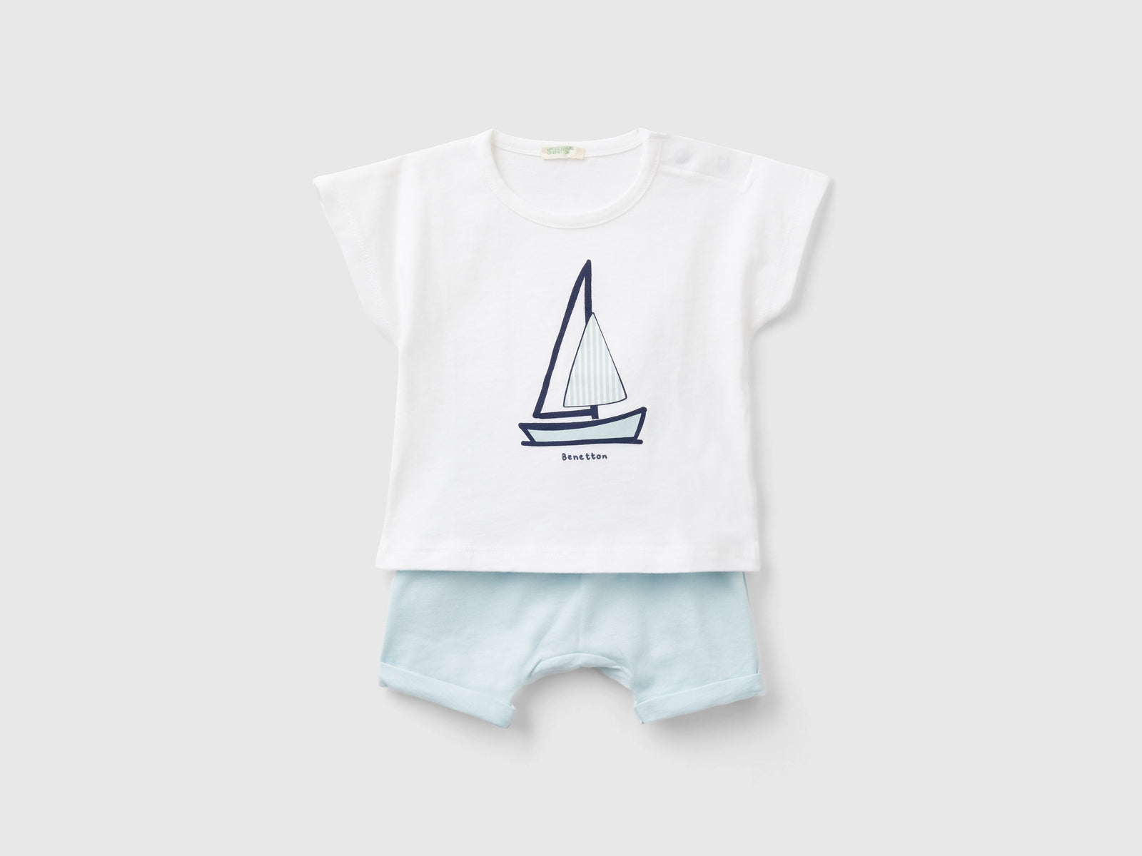 Completo t-shirt e bermuda da neonato bianco | Benetton Outlet