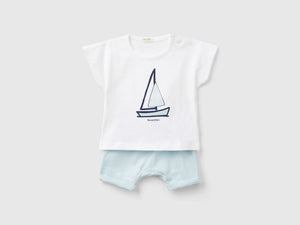 Completo t-shirt e bermuda