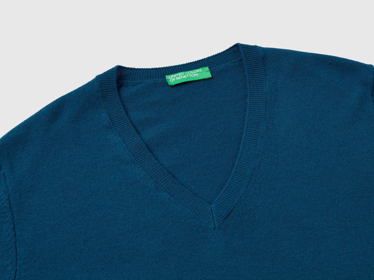 Maglia con scollo a V in pura lana Merino