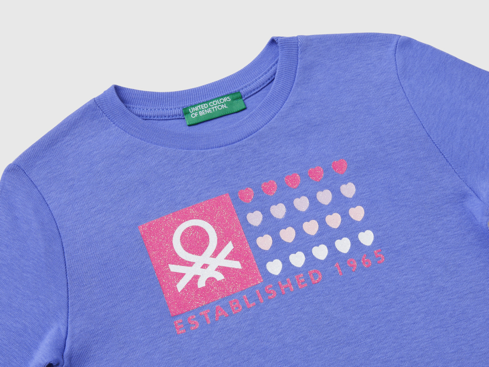 T-shirt con stampa glitter in cotone bio da bimba pervinca 3 | Benetton Outlet