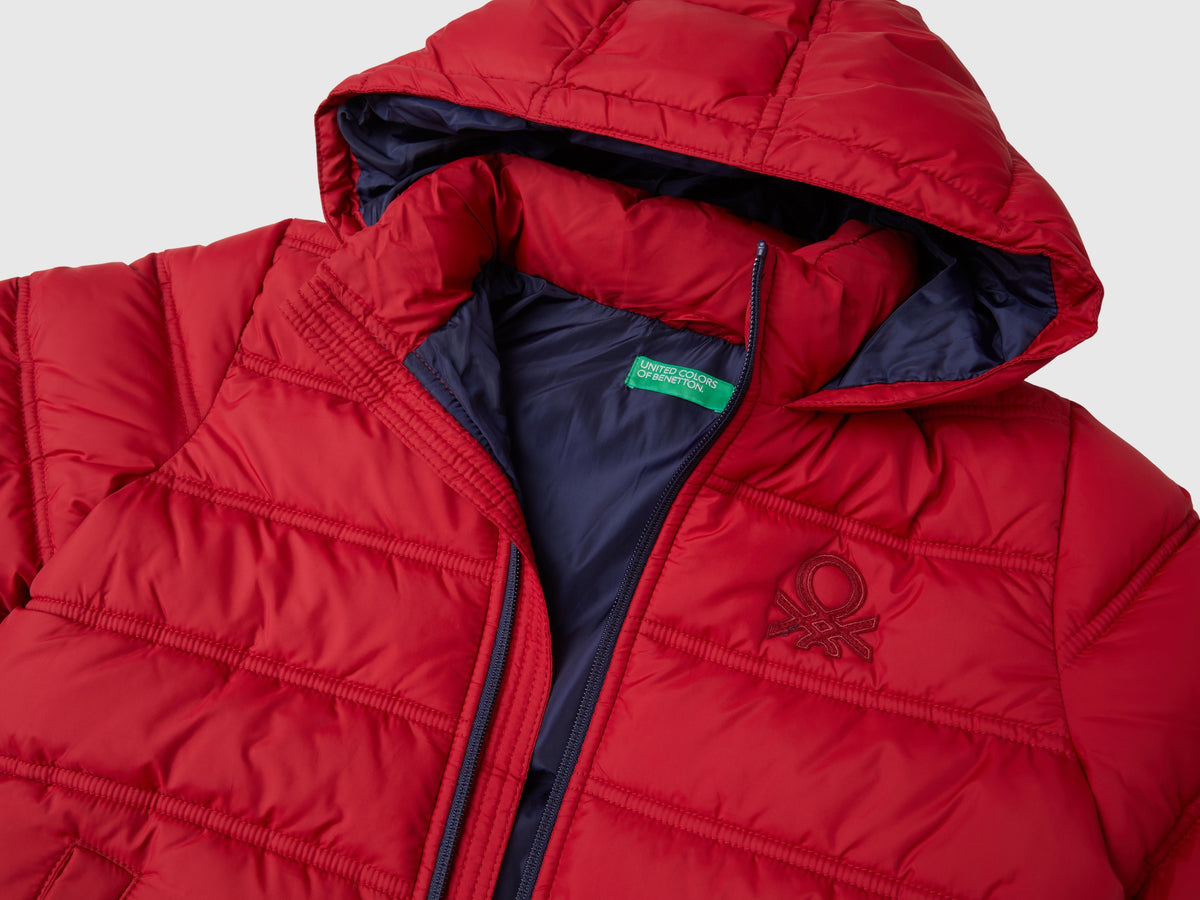 Giubbotto imbottito con cappuccio e logo