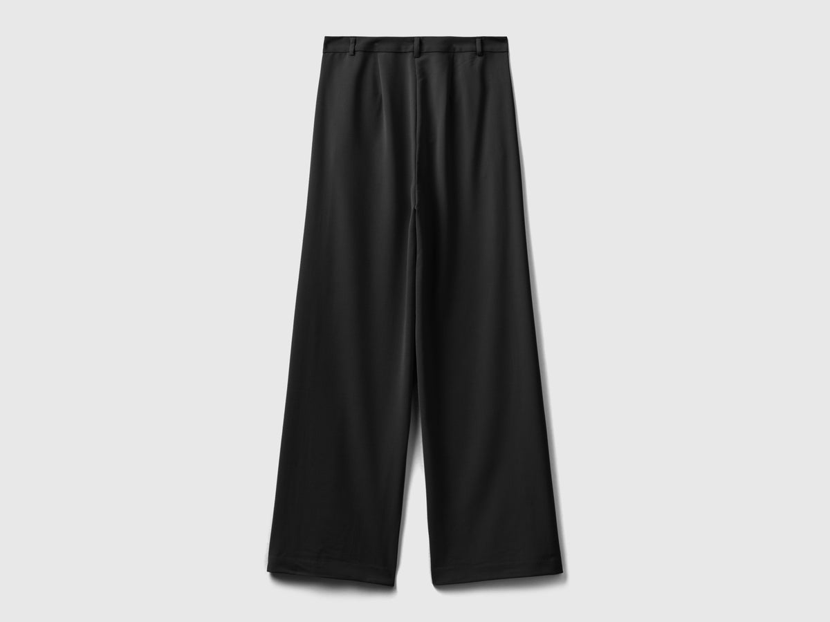 Pantaloni fluidi con gamba dritta