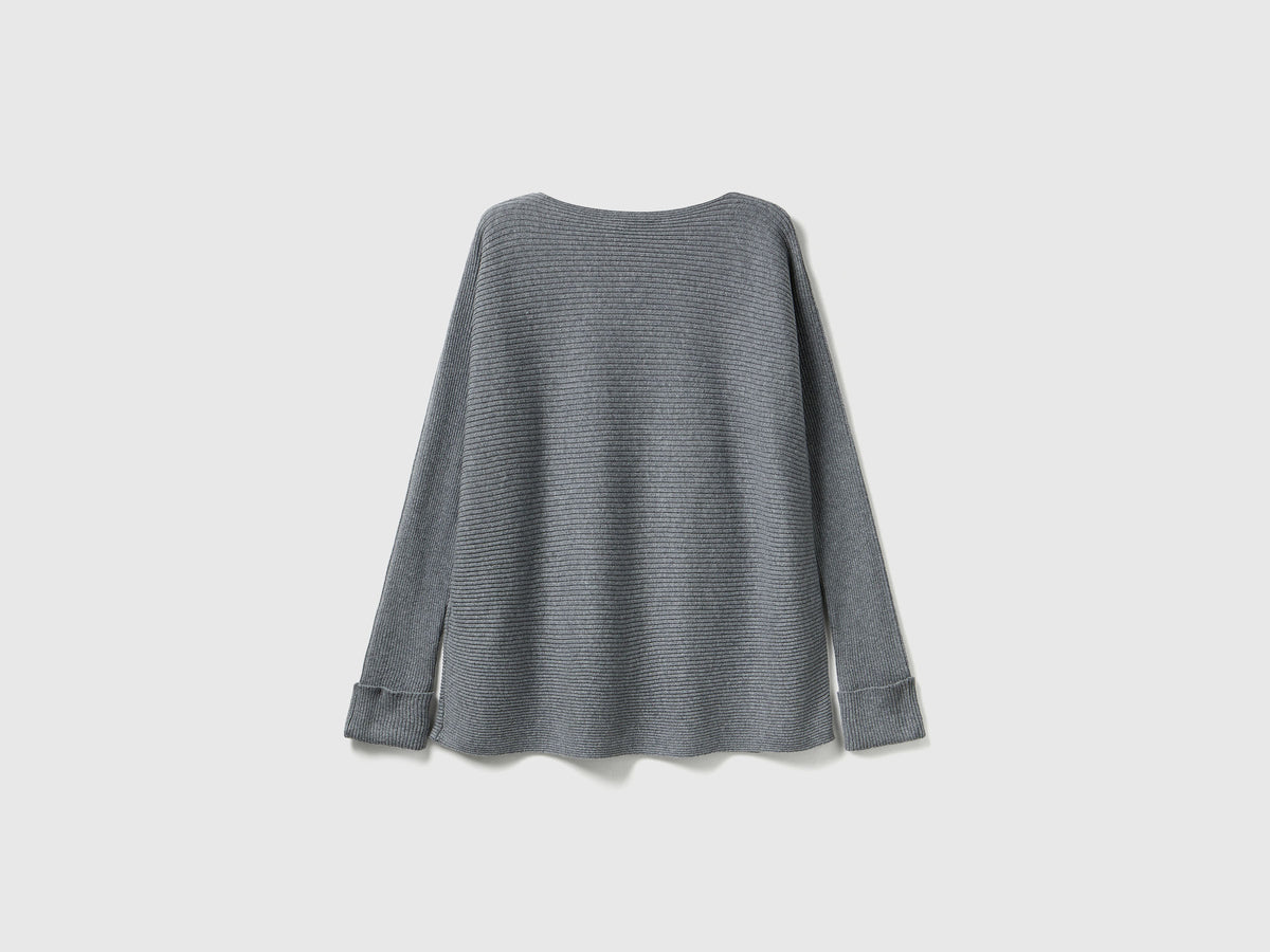 Maglia con scollo a barchetta