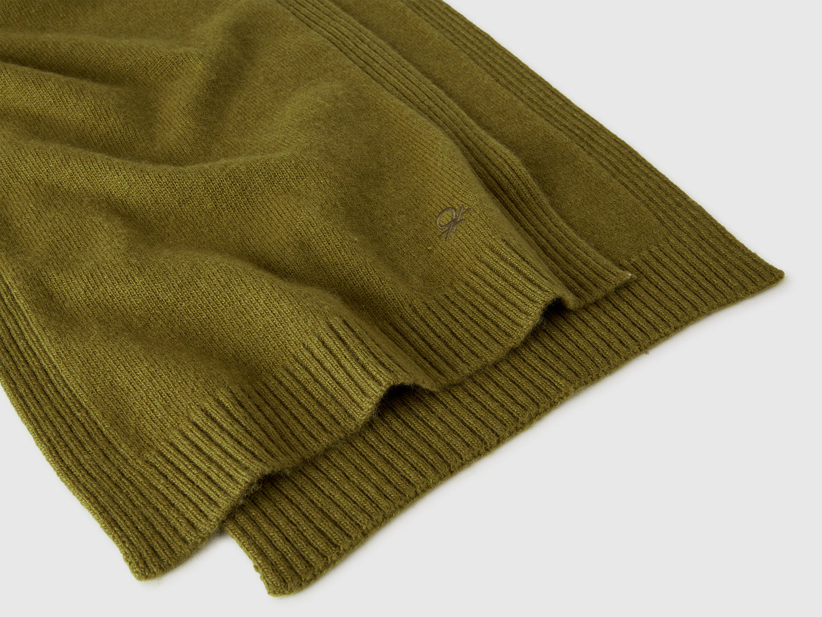 Sciarpa in misto cashmere da donna verde militare 2 | Benetton Outlet