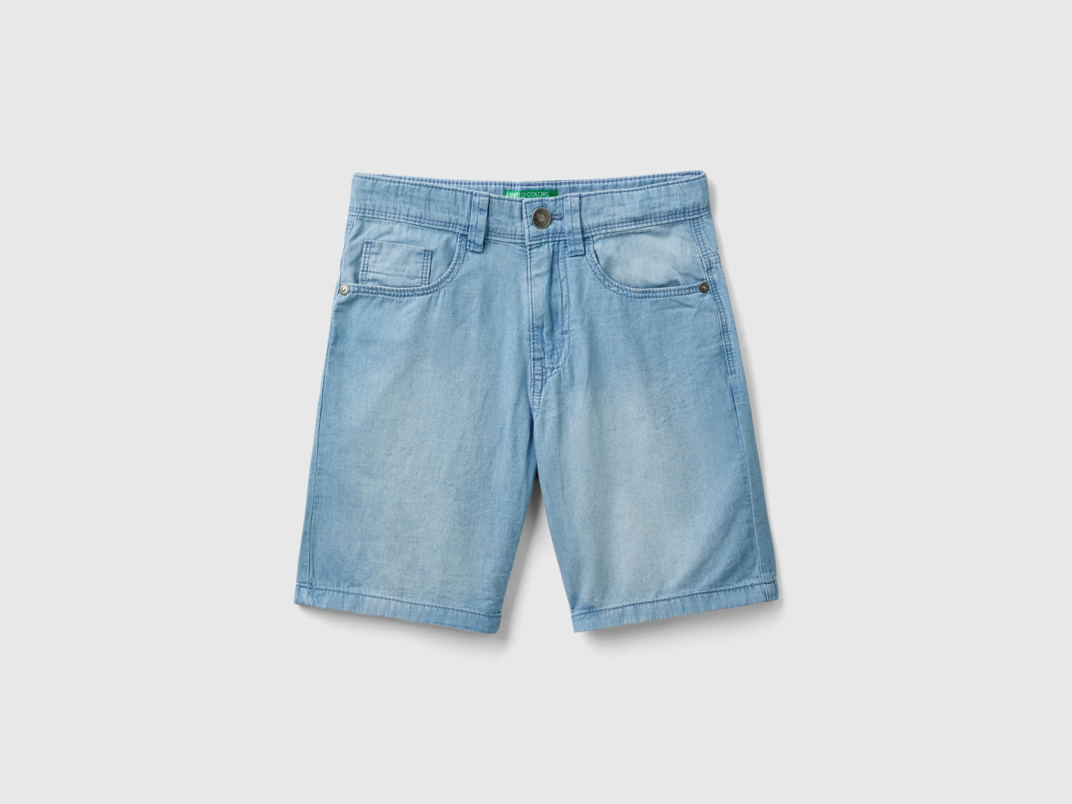 Bermuda in chambray da bambino celeste | Benetton Outlet