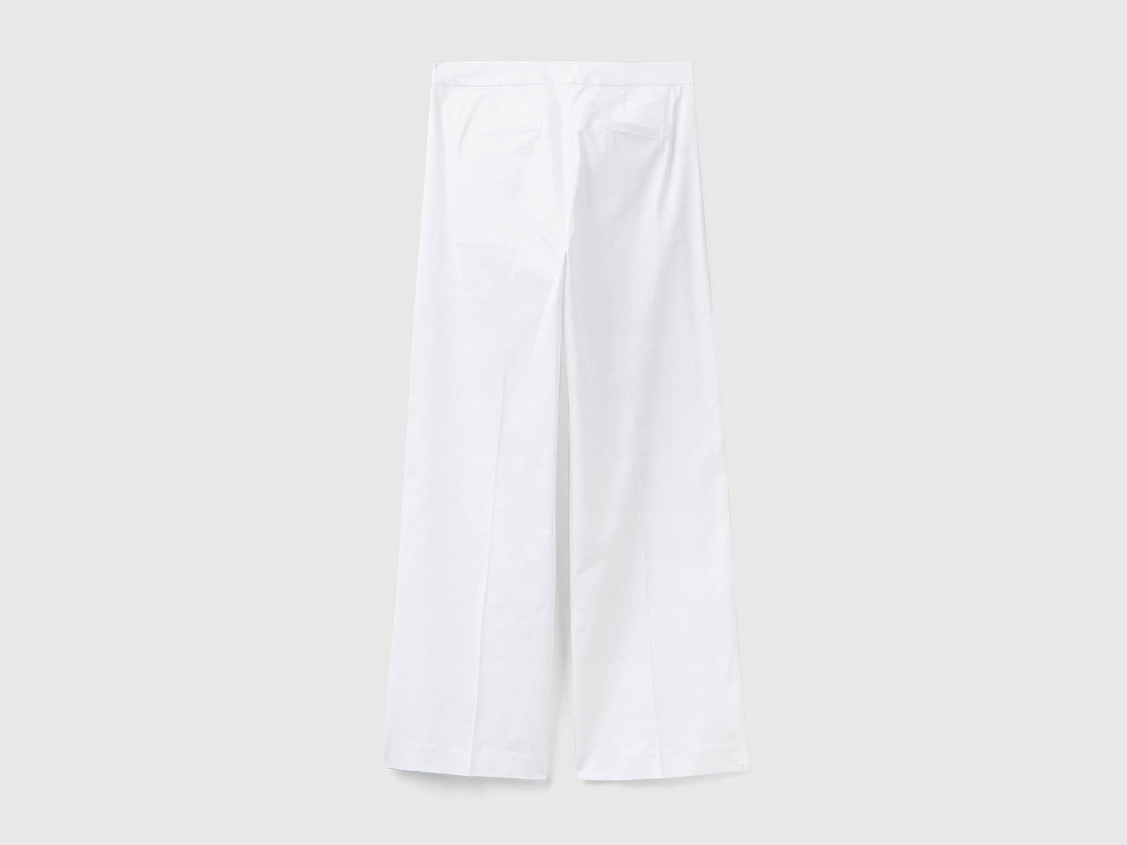 Pantaloni lunghi dal taglio maschile in cotone leggero elasticizzato da donna bianco 2 | Benetton Outlet