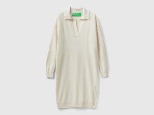 Abito in maglia con colletto