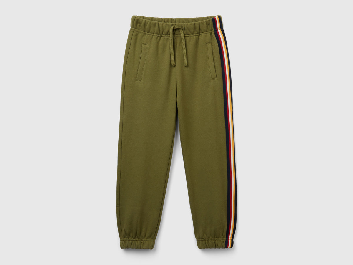 Joggers in felpa con banda rigata