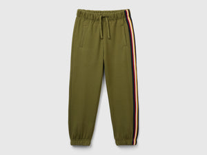 Joggers in felpa con banda rigata