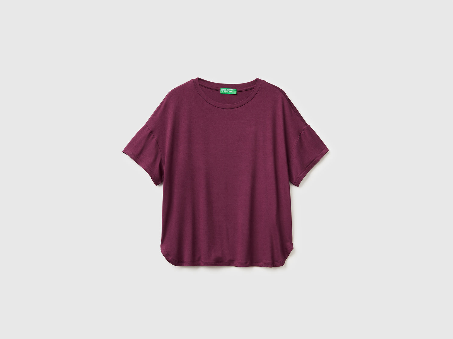 T-shirt slim fit in viscosa stretch da donna prugna | Benetton Outlet