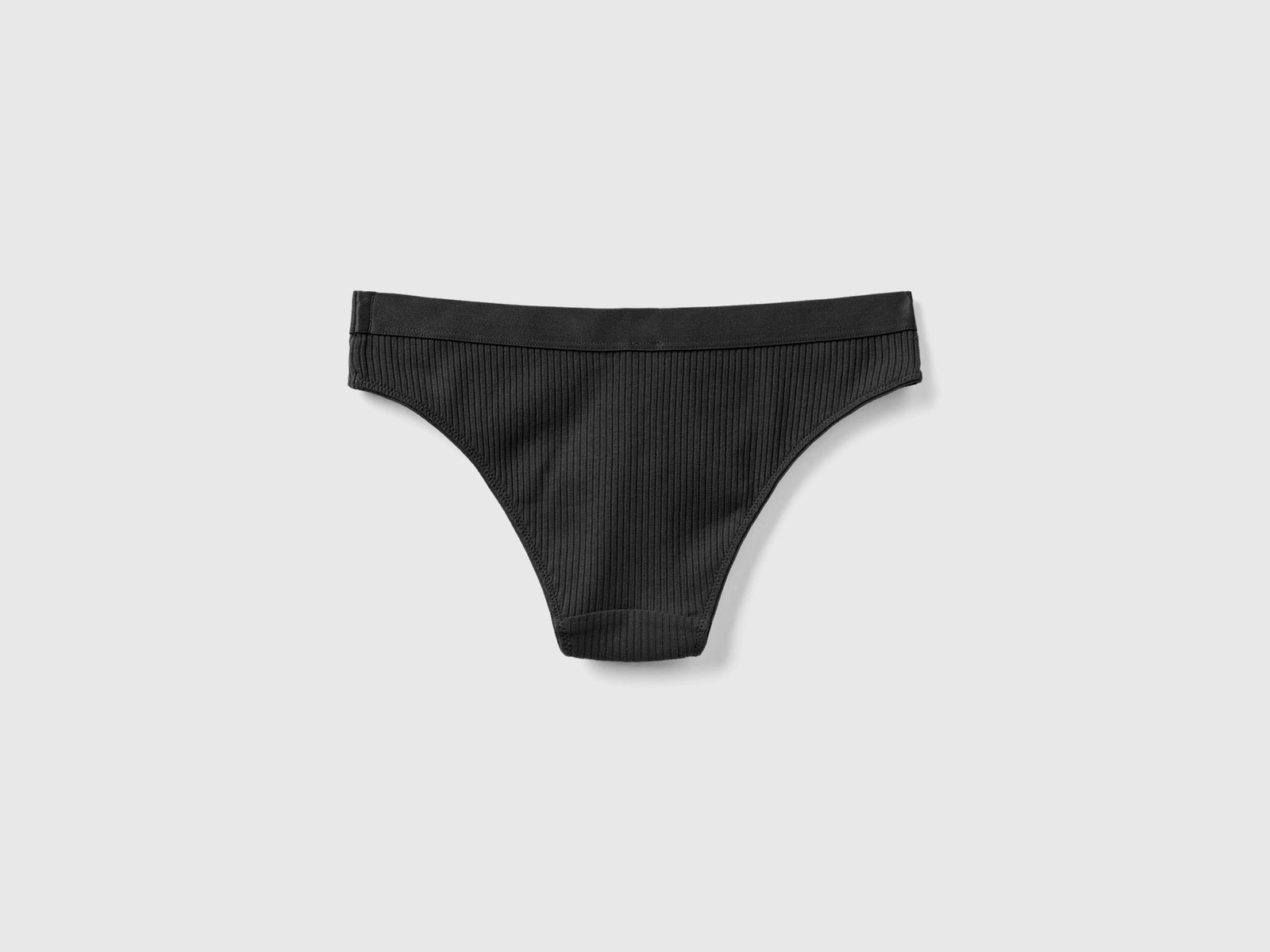 Slip fianco basso a costine da donna nero 2 | Benetton Outlet