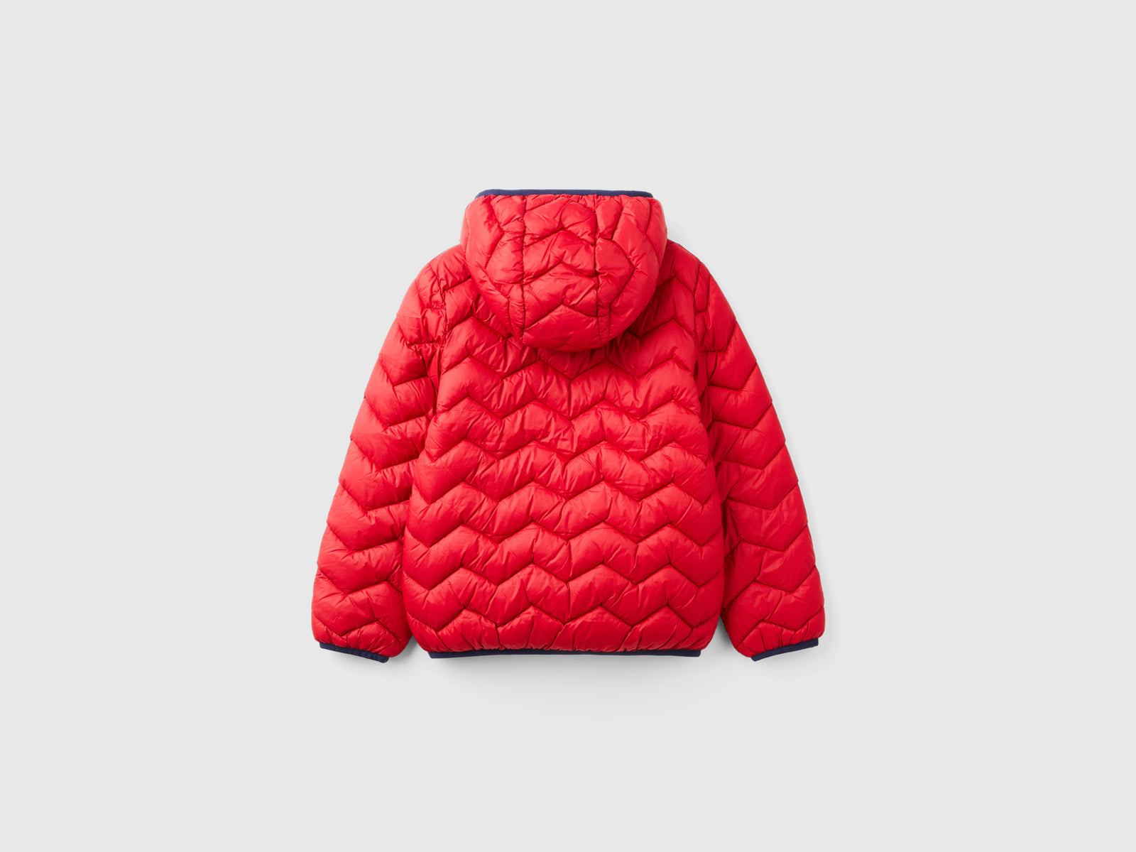 Giubbotto imbottito con cappuccio da bambino rosso 2 | Benetton Outlet