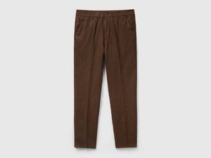 Chino in puro lino