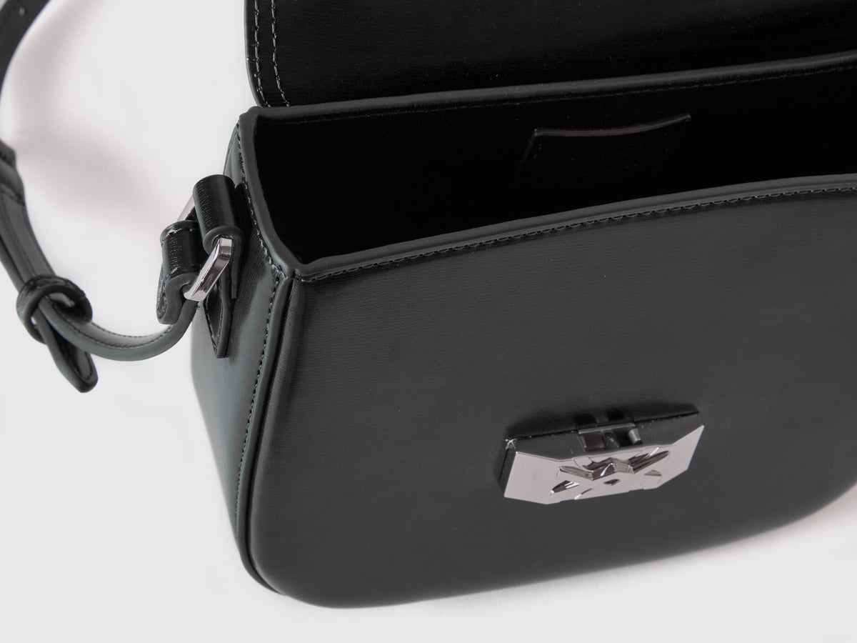 Borsa piccola a tracolla effetto vernice