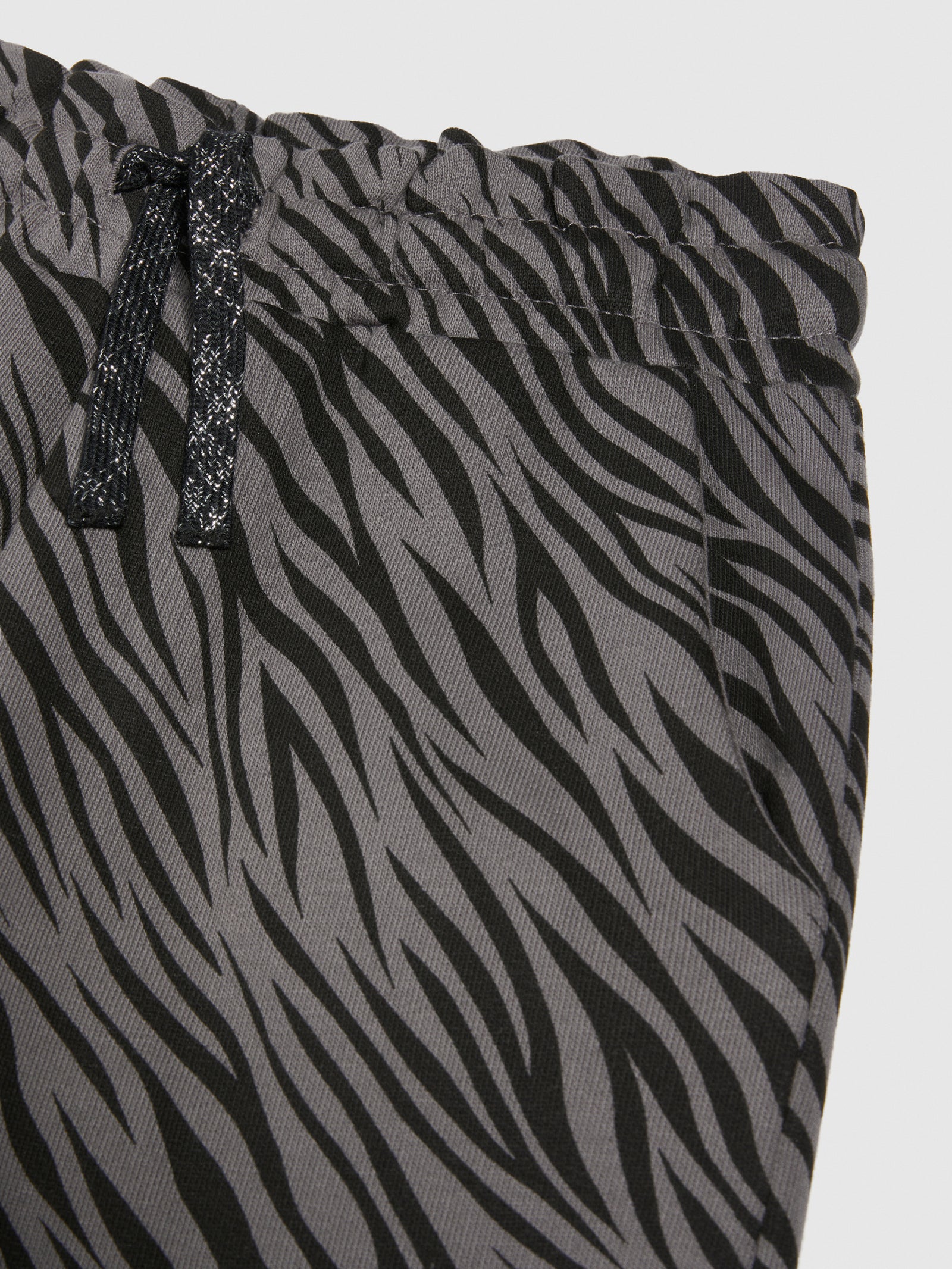 Joggers animalier da bambina nero 2 | Sisley young Outlet