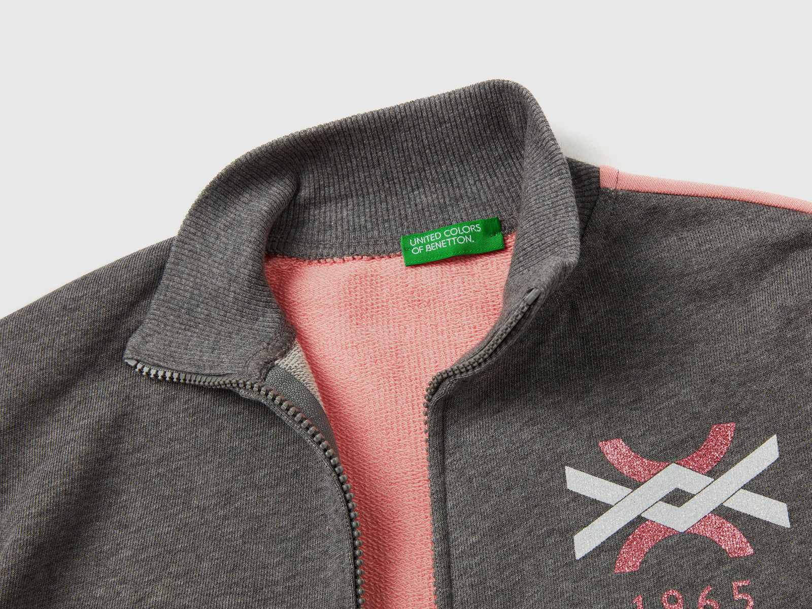 Felpa con zip e colletto da bambina multi-color 3 | Benetton Outlet