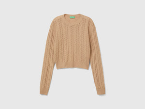 Maglia cropped con trecce e trafori