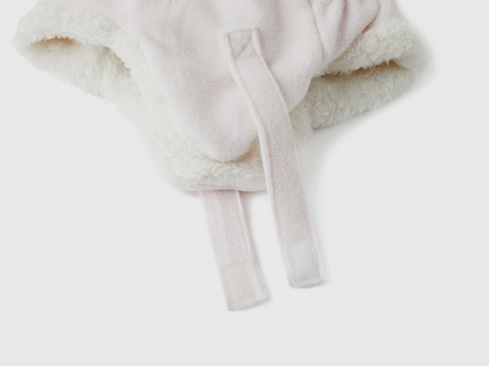 Cappello con paraorecchie in pile da neonato rosa tenue 3 | Benetton Outlet