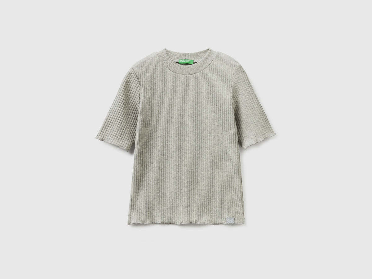 T-shirt lupetto a manica corta