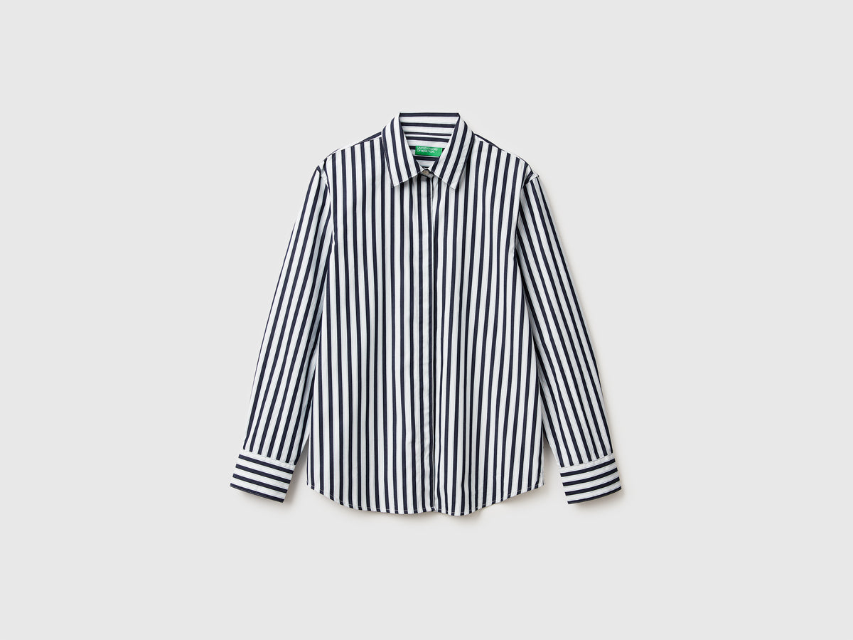 Camicia a righe verticali