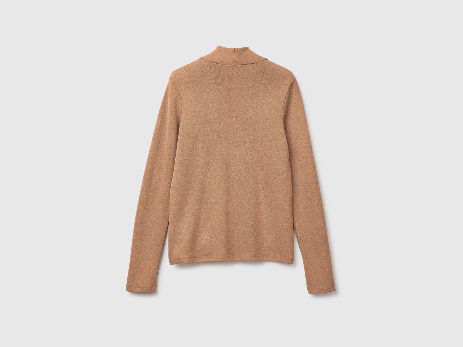 T-shirt in crêpe con scollo a V da donna cammello 2 | Benetton Outlet