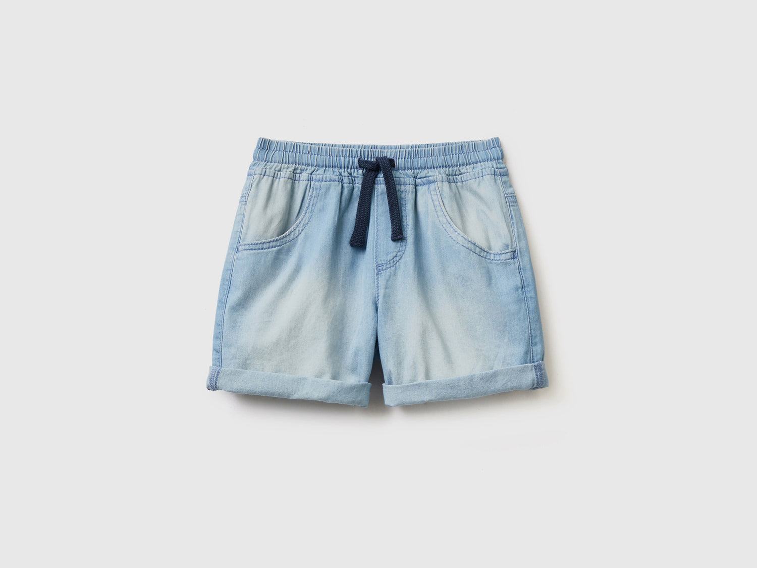 Bermuda effetto jeans con coulisse da bimbo azzurro | Benetton Outlet
