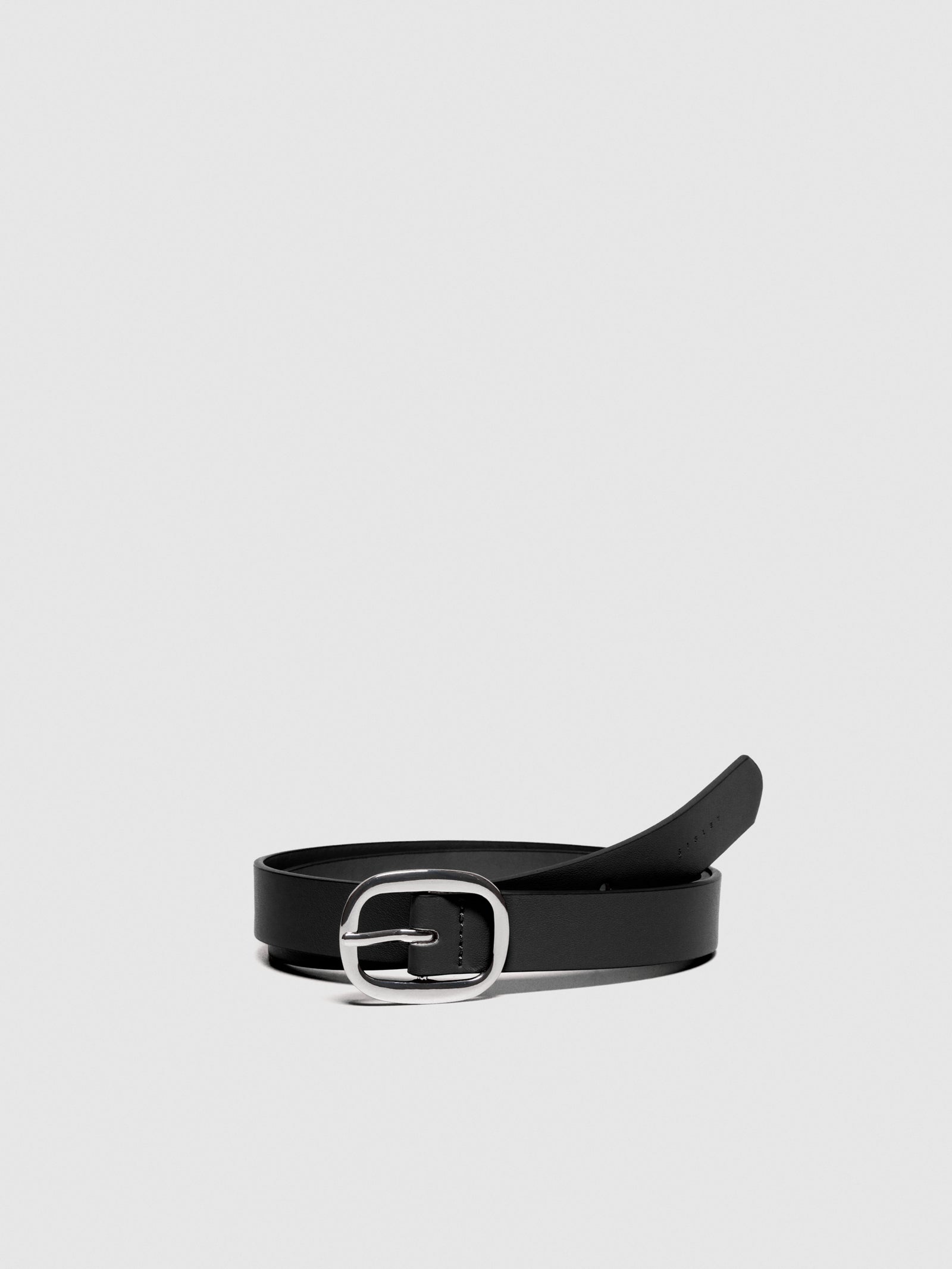 Cintura con fibbia ovale da donna nero | Sisley Outlet
