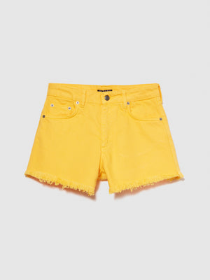 Shorts di jeans sfrangiati