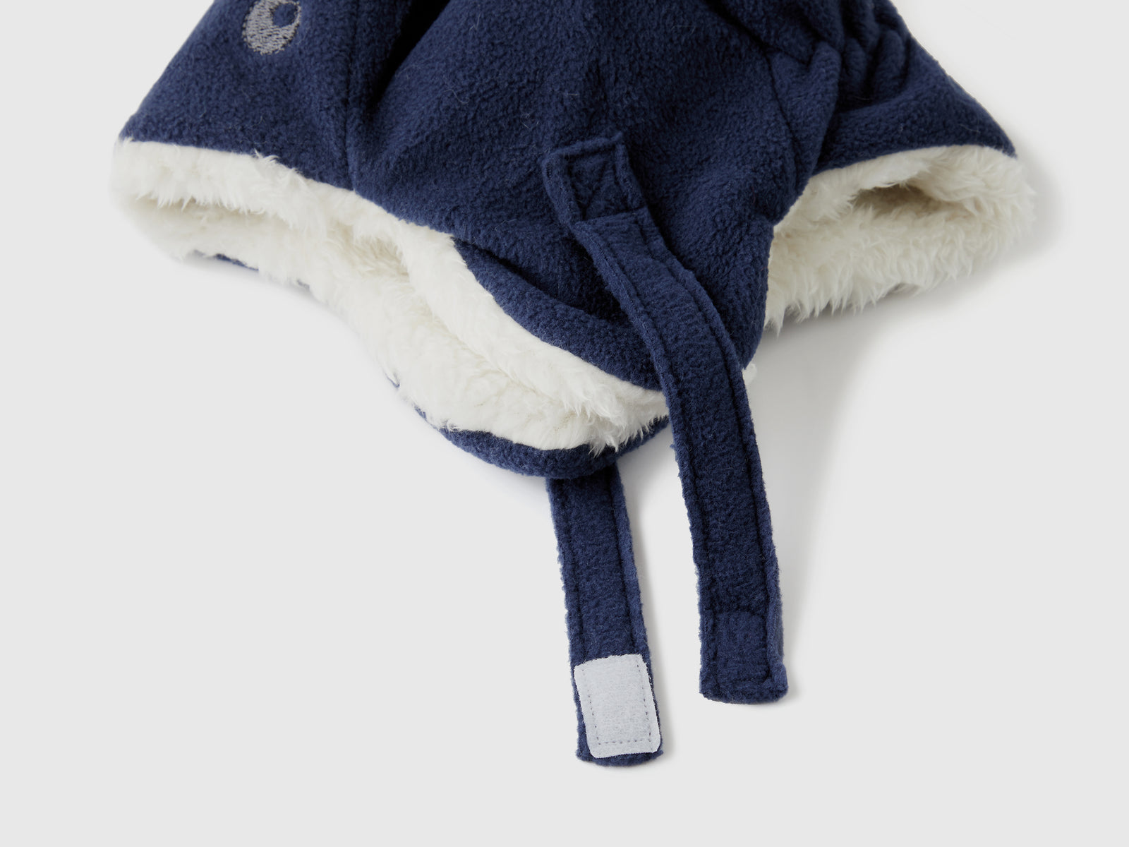 Cappello con paraorecchie in pile da neonato blu scuro 3 | Benetton Outlet